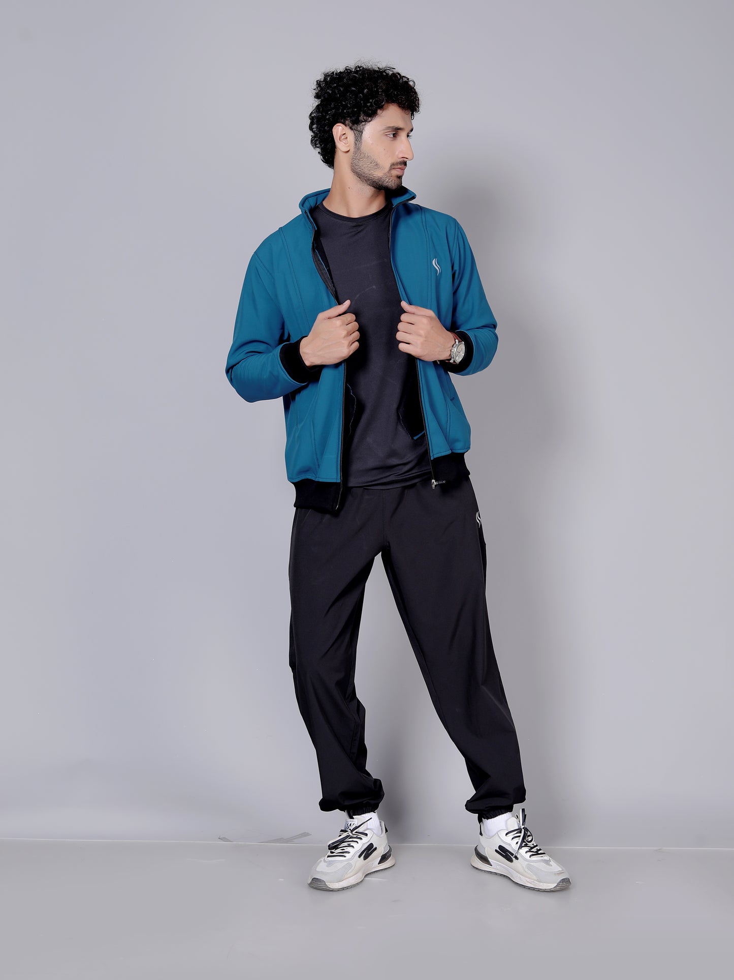 Jacket and joggers workout combo | Blue jacket and black jogger
