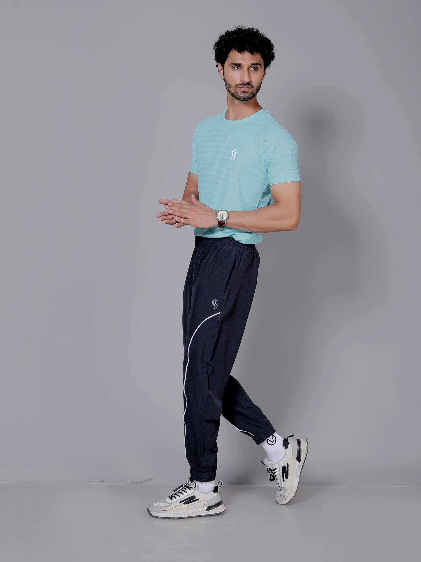 Dry fit sea green and joggers workout combo | Sea green T-shirt and black jogger