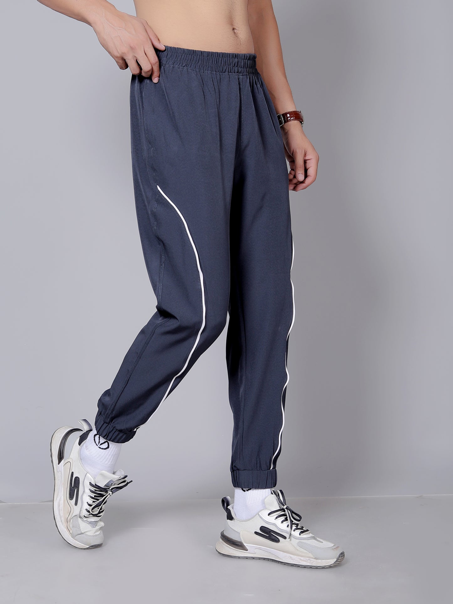 Dark grey stripped Jogger | Stretchable and comfortable
