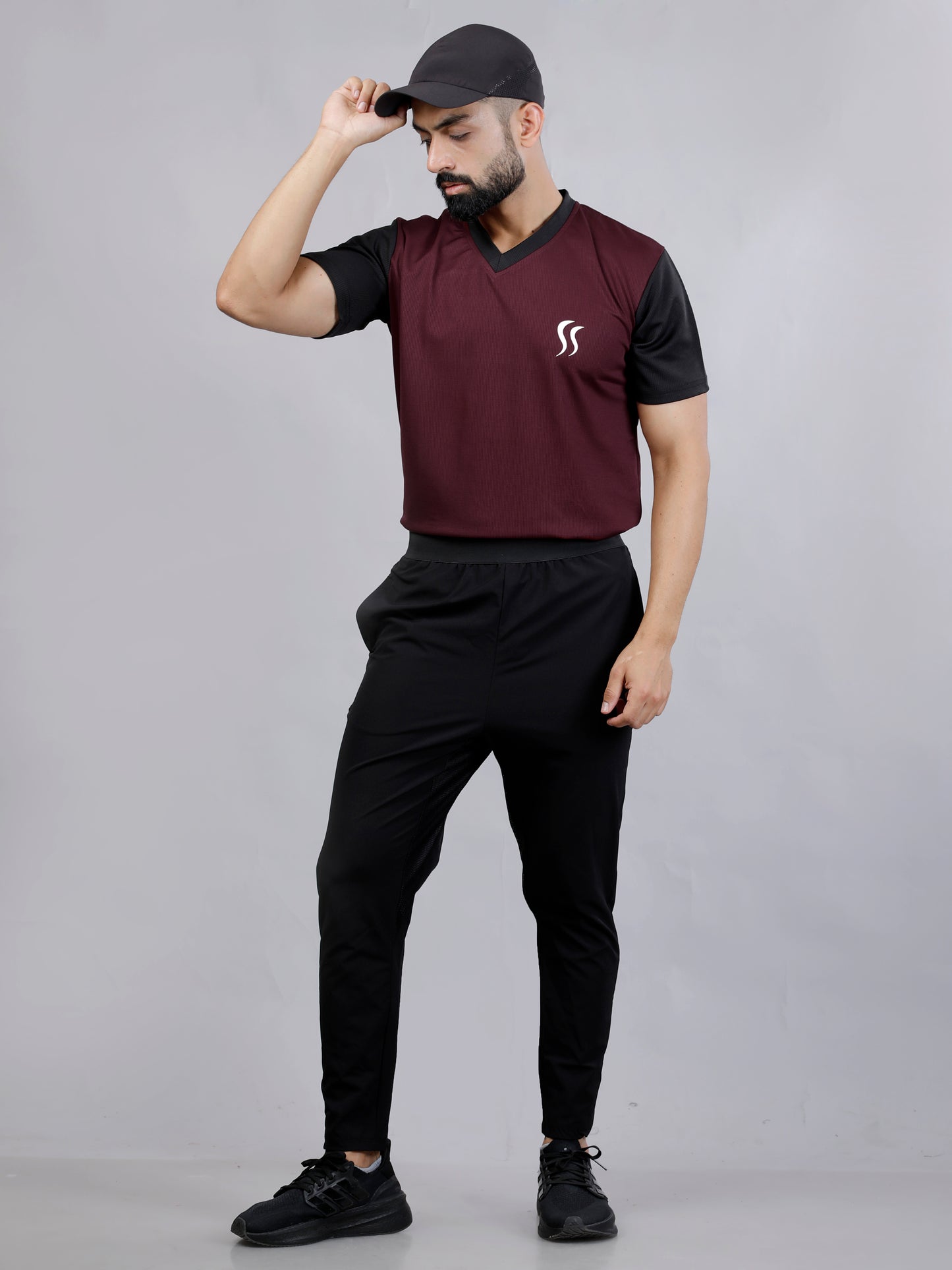 Maroon and Black Dry fit T-shirt and Joggers workout by Slugger | Regular Fit & V-Neck T shirt with Black Nylon joggers